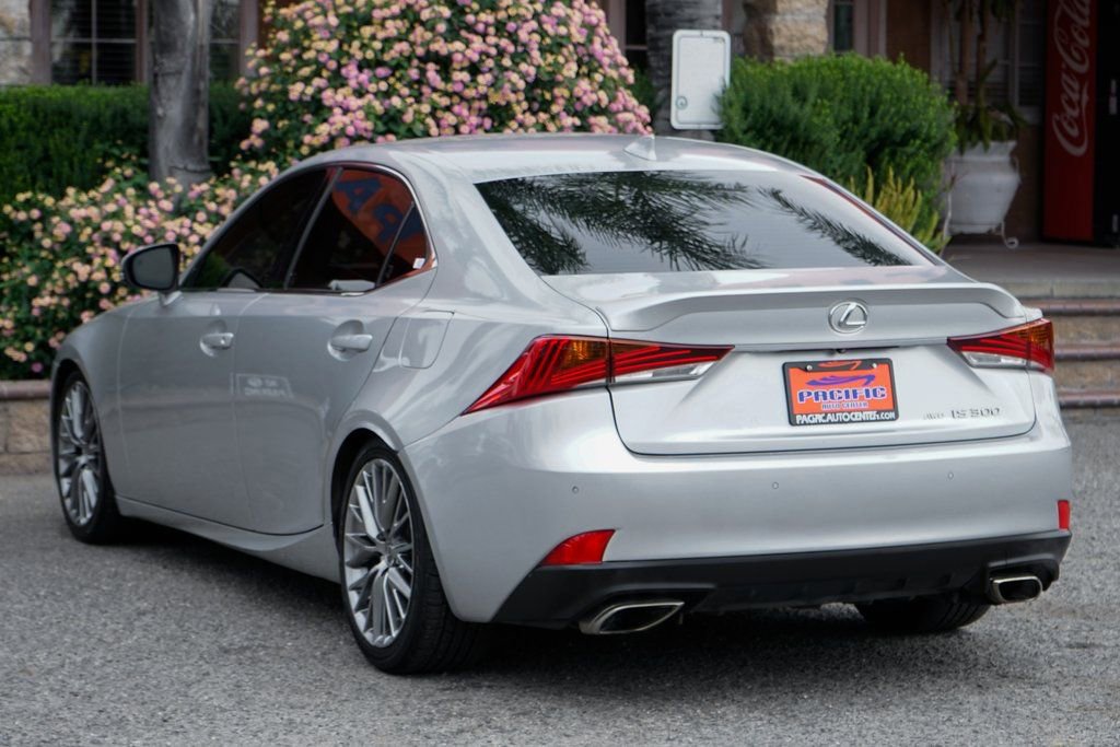 Used 2018 Lexus IS 300 AWD w/ Comfort Package image 6