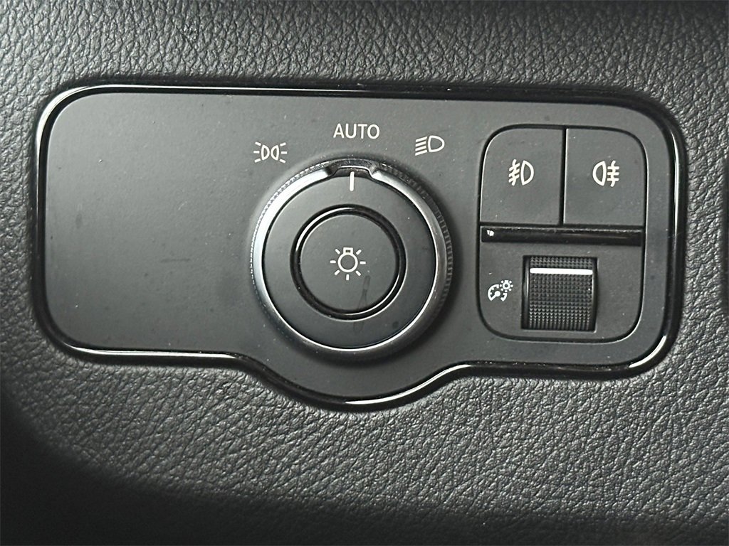 Used 2019 Mercedes-Benz Sprinter 2500 image 30