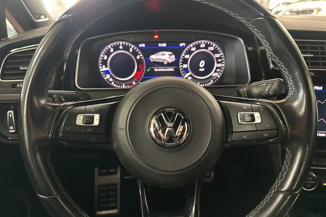 Used 2018 Volkswagen Golf R 4-Door image 28