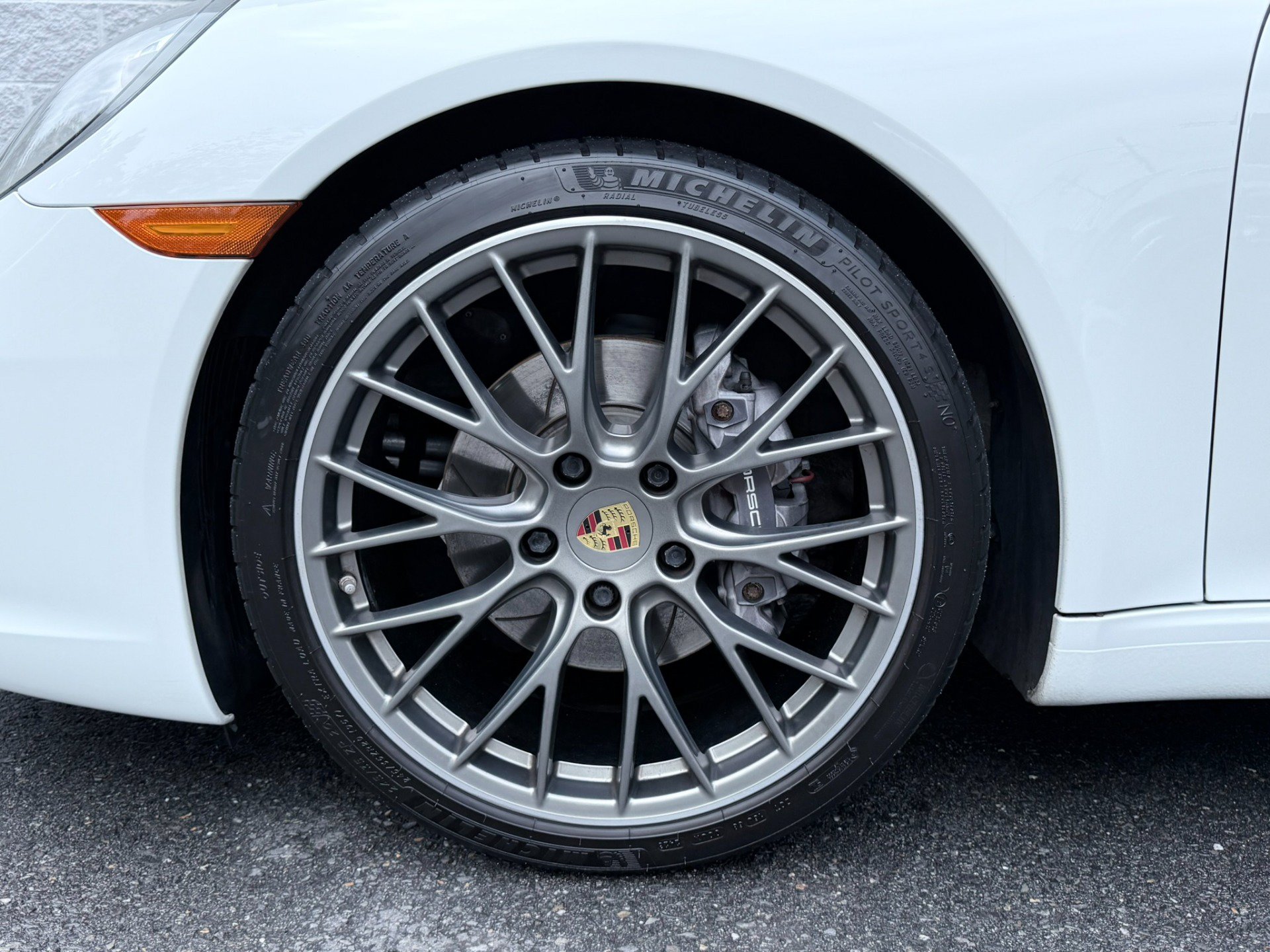 Used 2017 Porsche 911 Carrera 4 AWD/4WD image 52