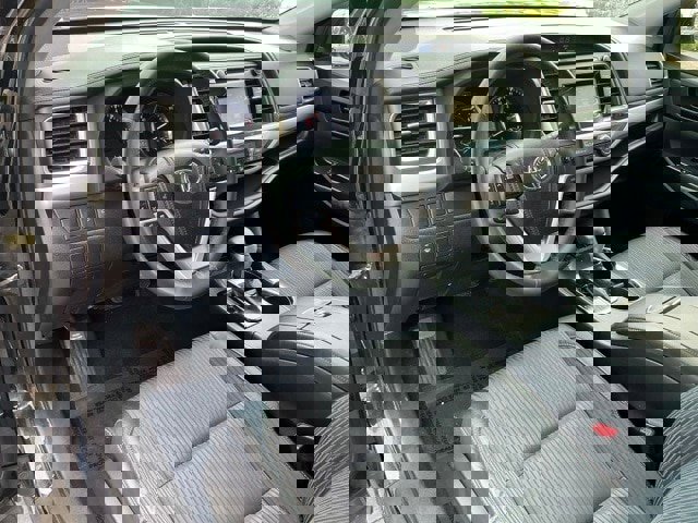 Used 2014 Toyota Highlander Plus image 19