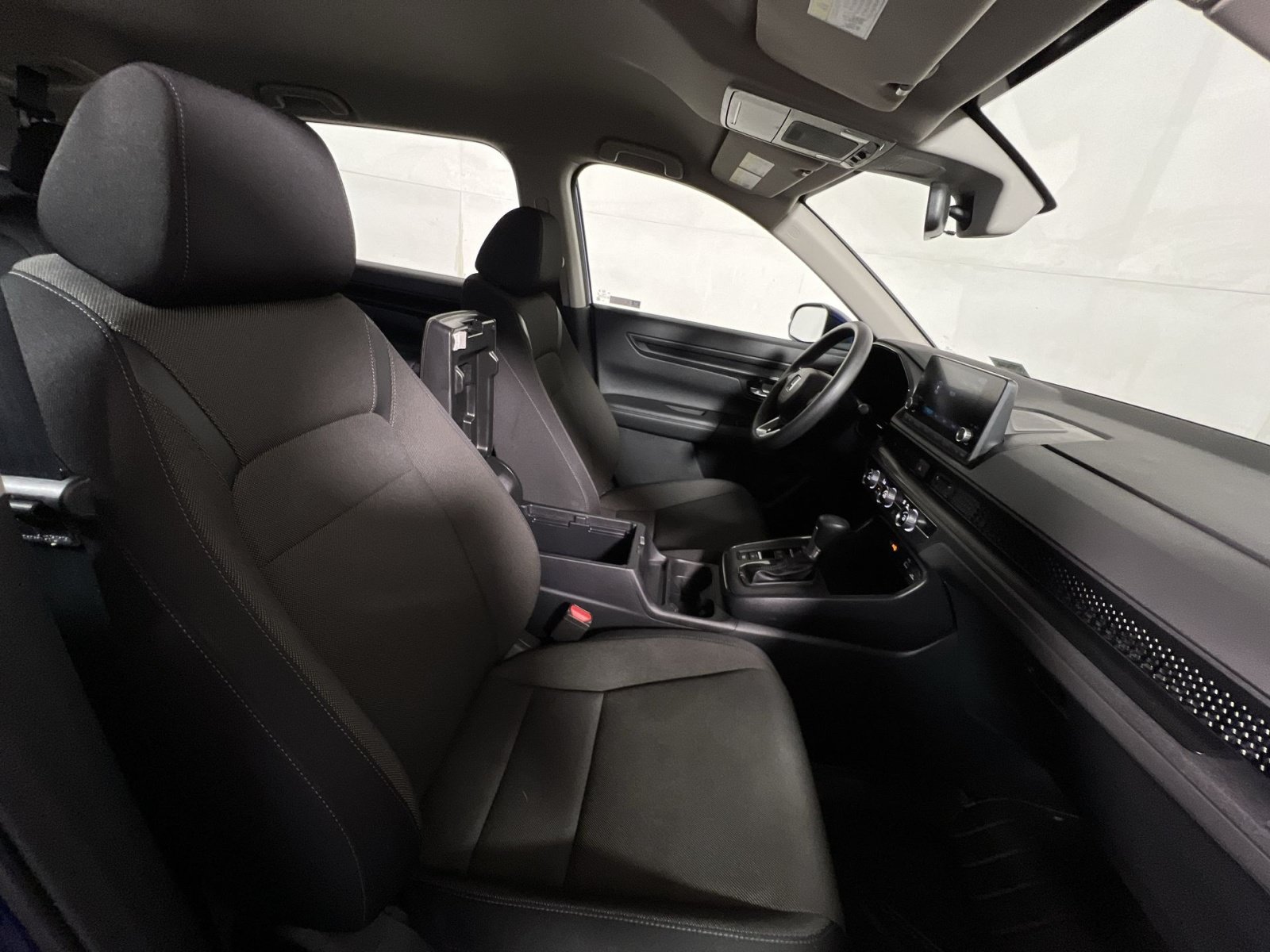 Used 2024 Honda CR-V LX image 25