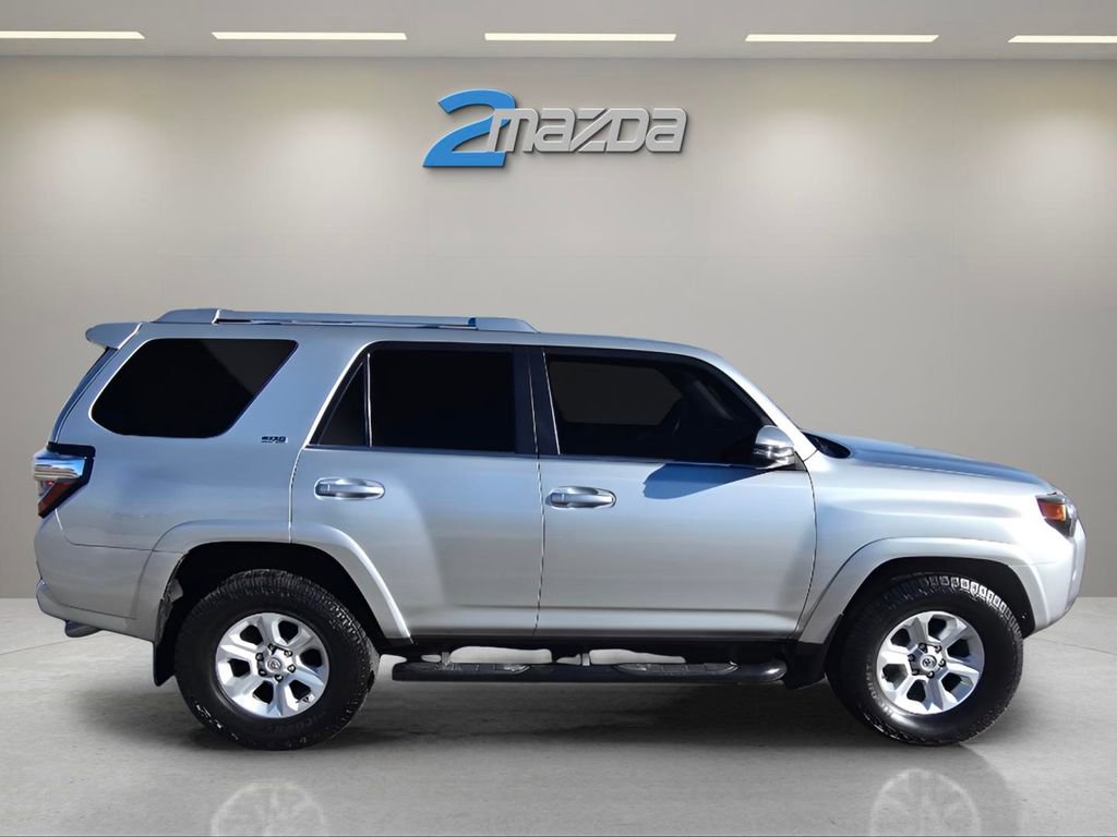 Used 2016 Toyota 4Runner SR5 Premium image 6