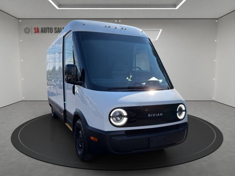 Used 2024 Rivian Delivery 500 FWD image 7
