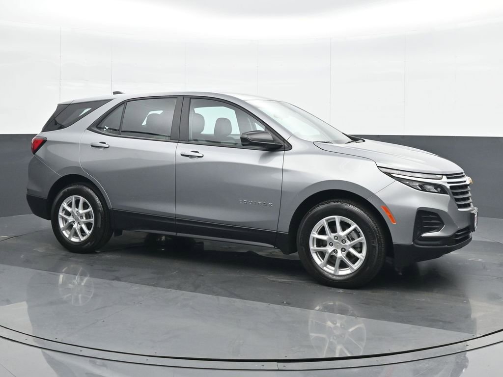 Used 2024 Chevrolet Equinox LS image 8