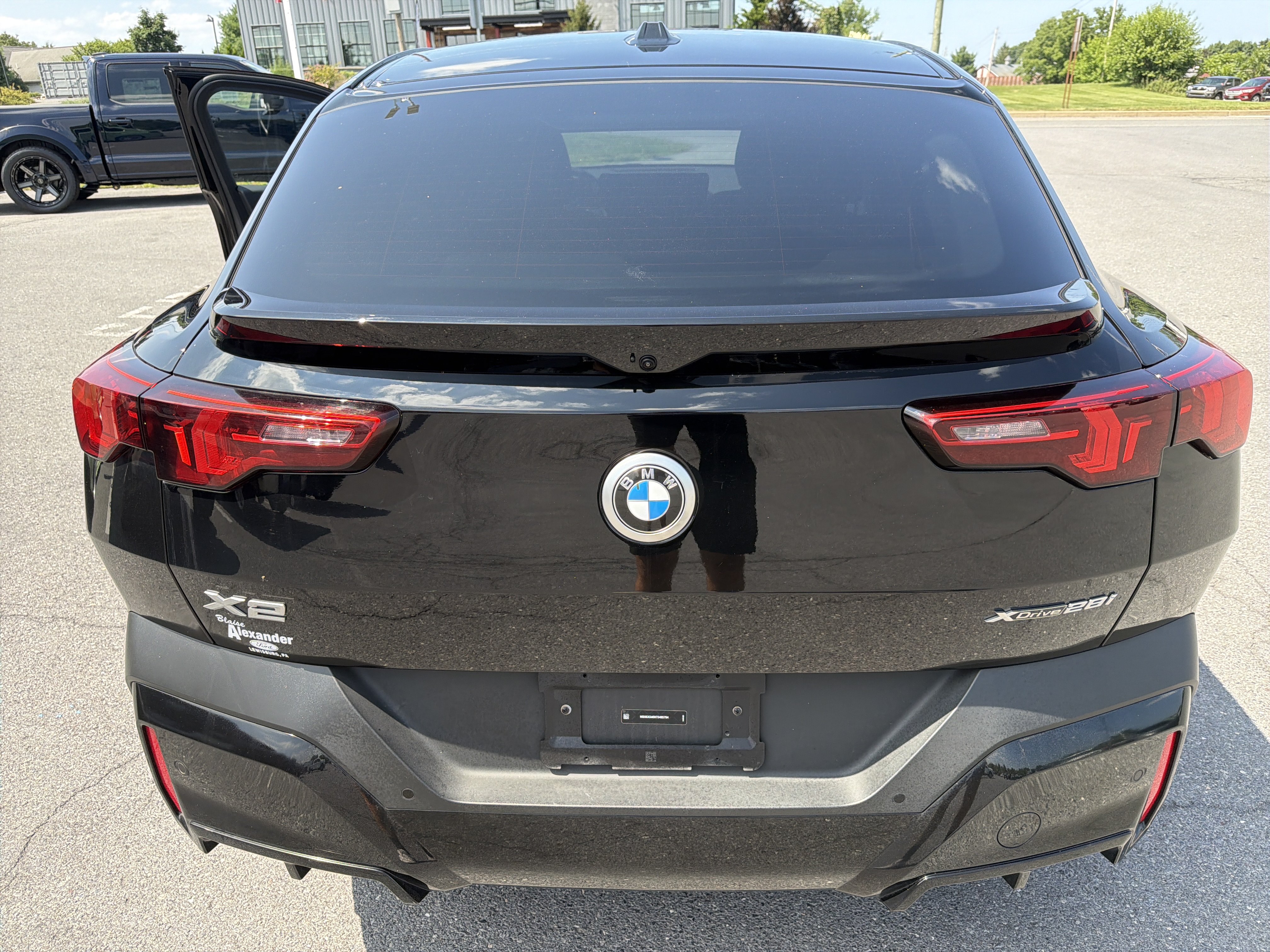 Used 2026 BMW X2 xDrive28i AWD/4WD video 4