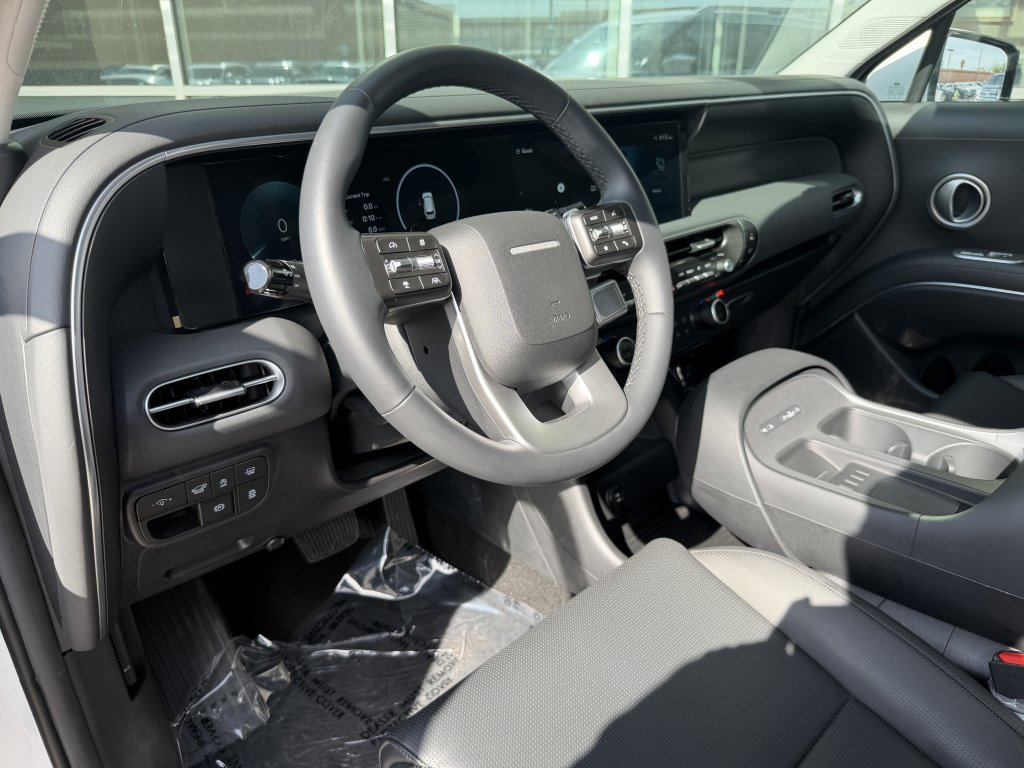 Used 2026 Hyundai Palisade SEL FWD image 31