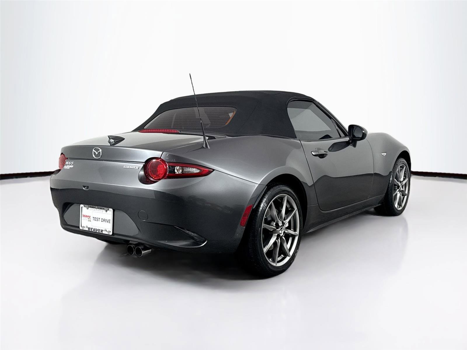 Used 2023 MAZDA MX-5 Miata Grand Touring video 2