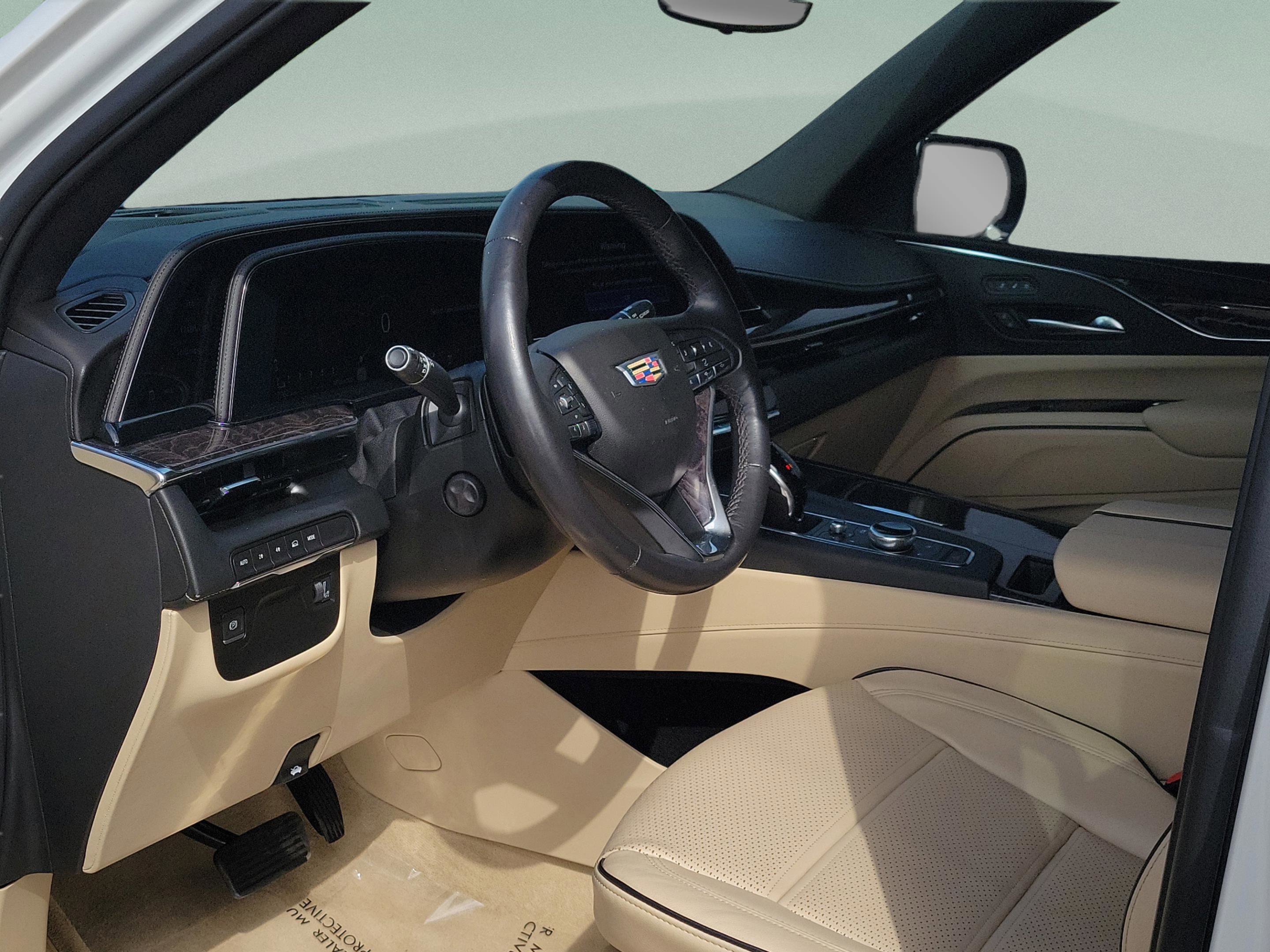 Used 2022 Cadillac Escalade Premium Luxury image 25