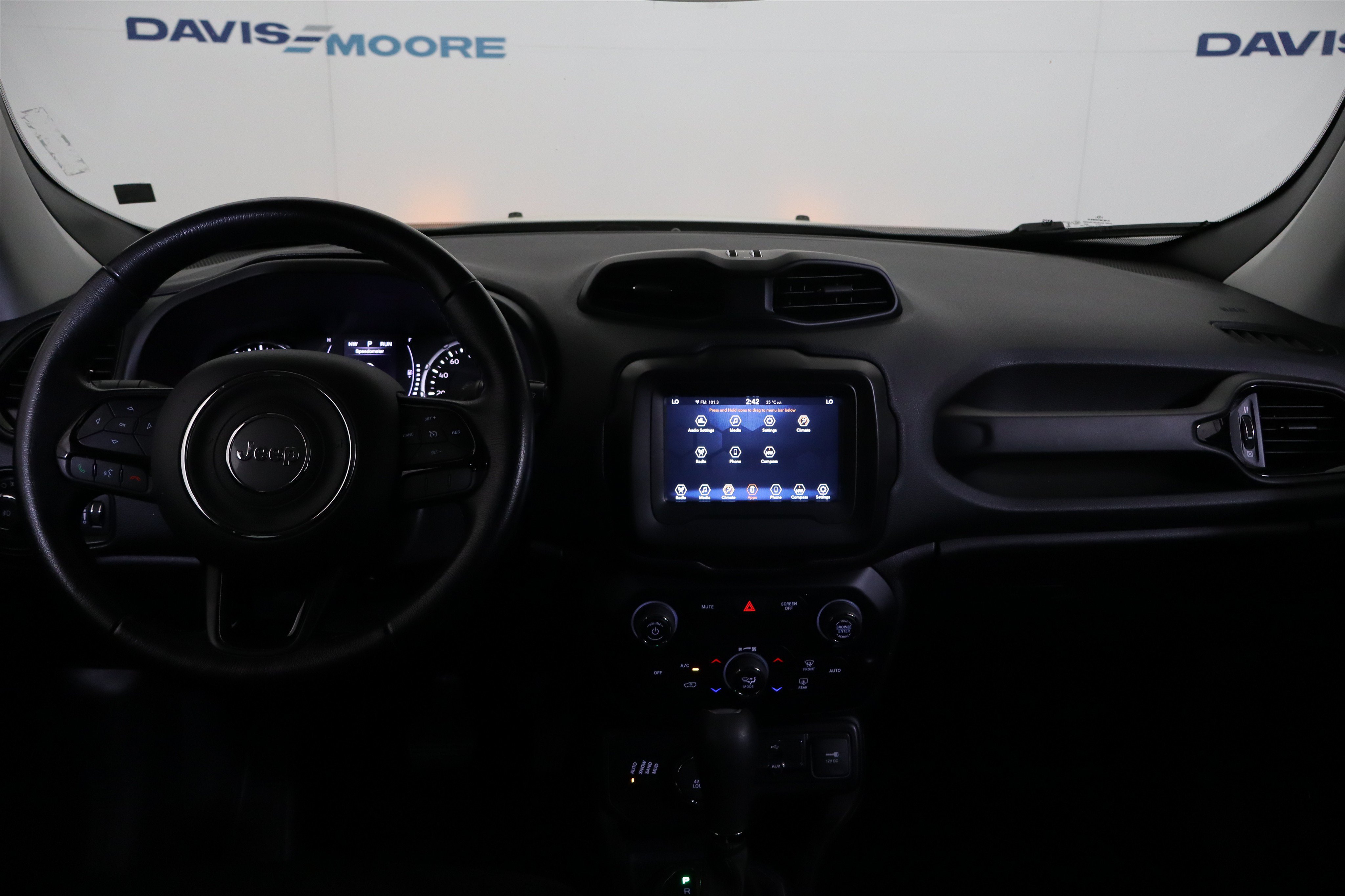 Used 2020 Jeep Renegade Altitude AWD/4WD image 13