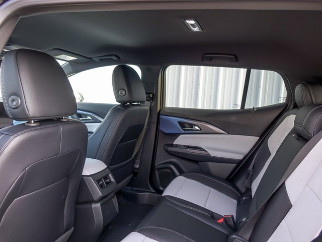 New 2026 Chevrolet Equinox EV LT image 15