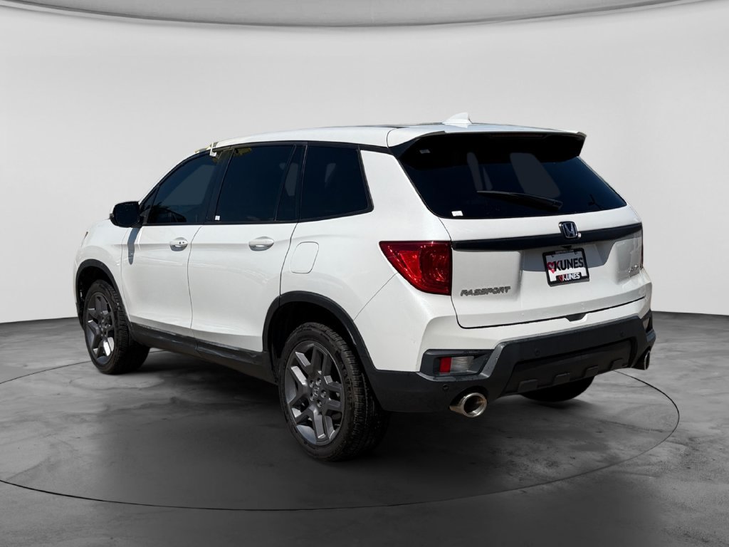 Used 2023 Honda Passport EX-L image 8