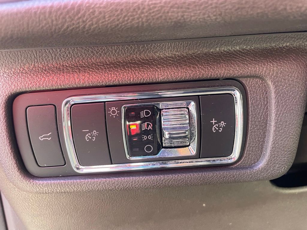 Used 2022 Lincoln Corsair AWD w/ Premium Package image 24