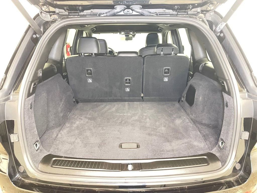 Used 2022 Jeep Grand Cherokee Trailhawk w/ Luxury Tech Group III image 19