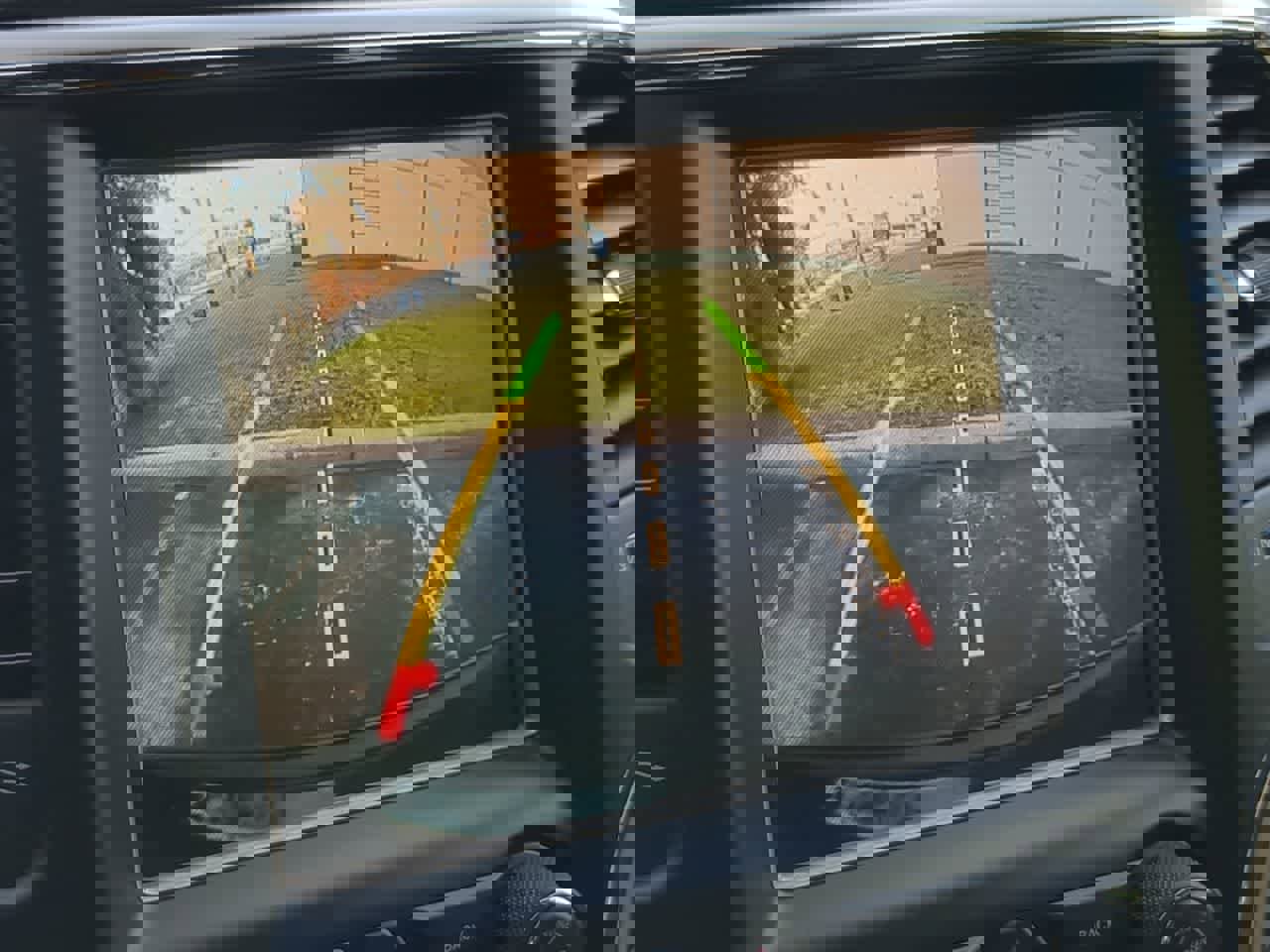 Used 2016 Jeep Grand Cherokee Laredo 75th Anniversary image 28