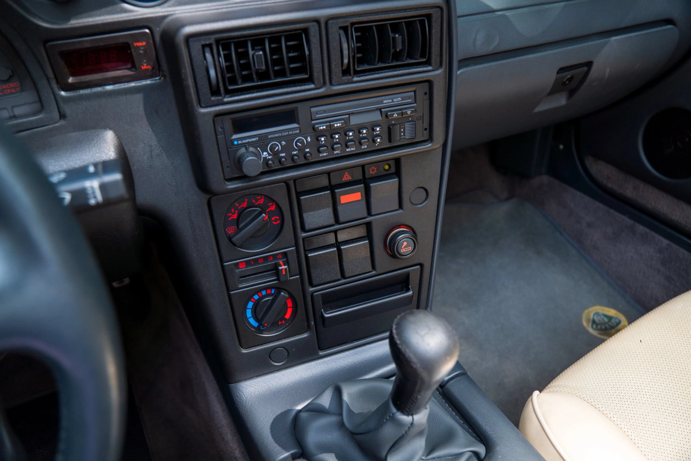 Used 1991 Lotus Elan SE FWD image 25