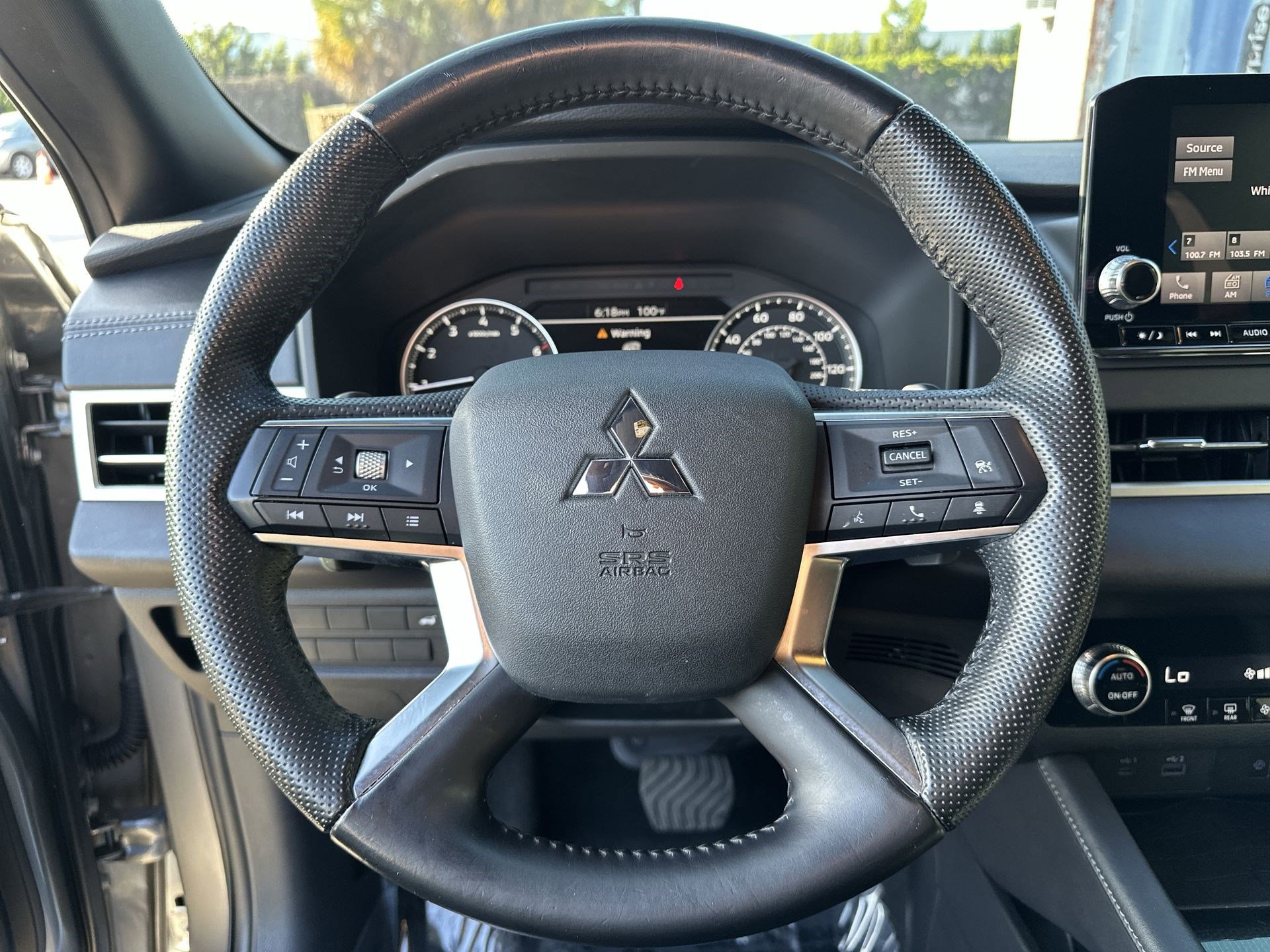 Used 2022 Mitsubishi Outlander SE FWD image 11