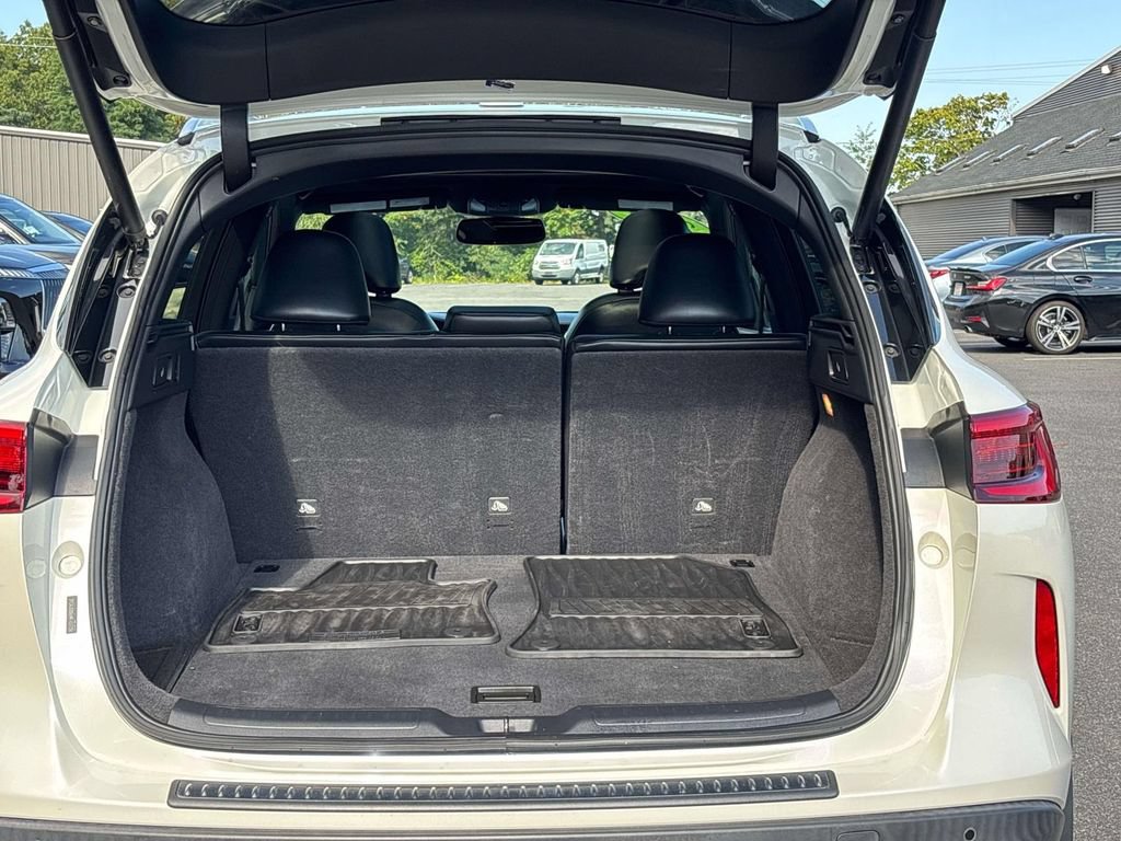 Used 2021 INFINITI QX50 Luxe w/ Appearance Package AWD/4WD image 14