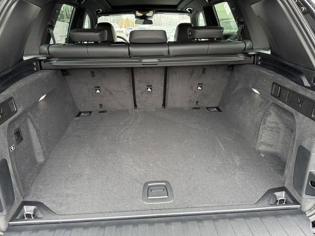 New 2026 BMW X5 xDrive40i w/ M Sport Package AWD/4WD image 19