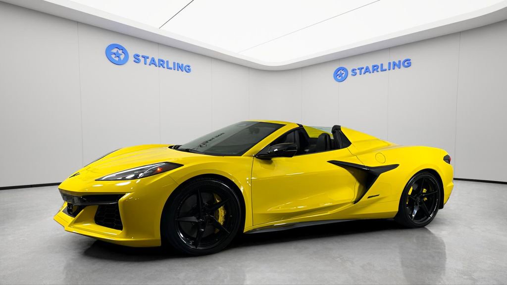 Used 2025 Chevrolet Corvette E-Ray w/ Stealth Interior Trim Package image 4