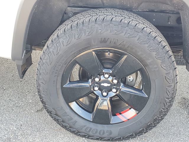 Used 2020 Chevrolet Colorado LT w/ Redline Special Edition image 29
