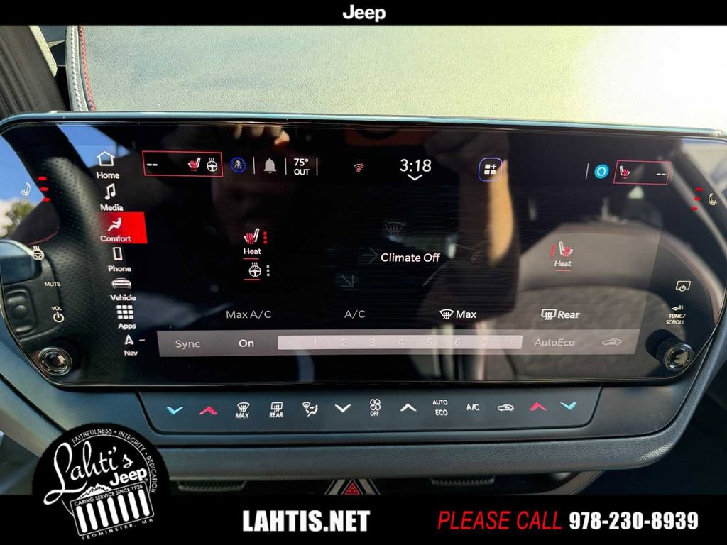 Used 2025 Dodge Charger R/T w/ Quick Order Package 25M R/T image 20