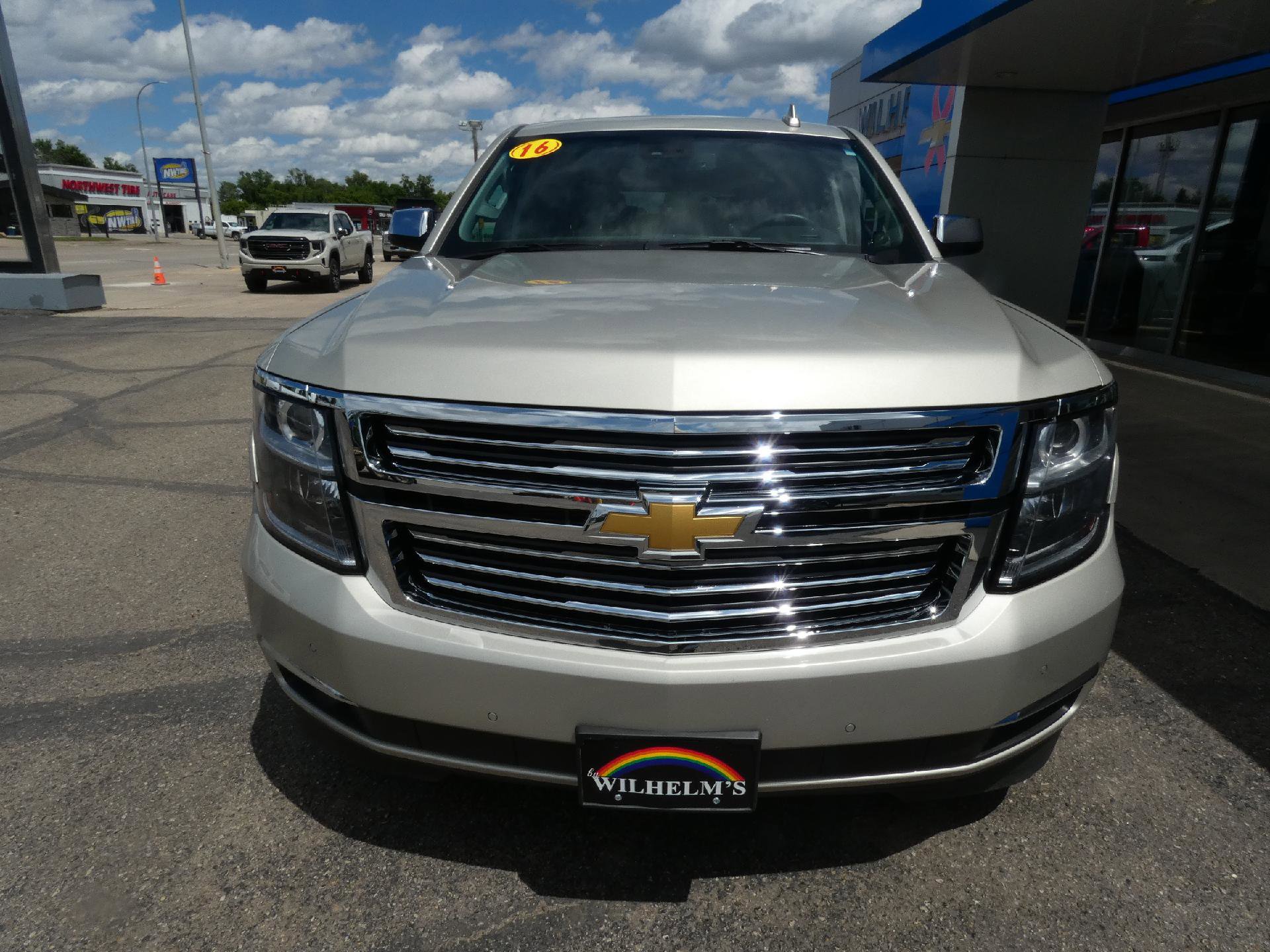 Used 2016 Chevrolet Suburban LTZ AWD/4WD image 5