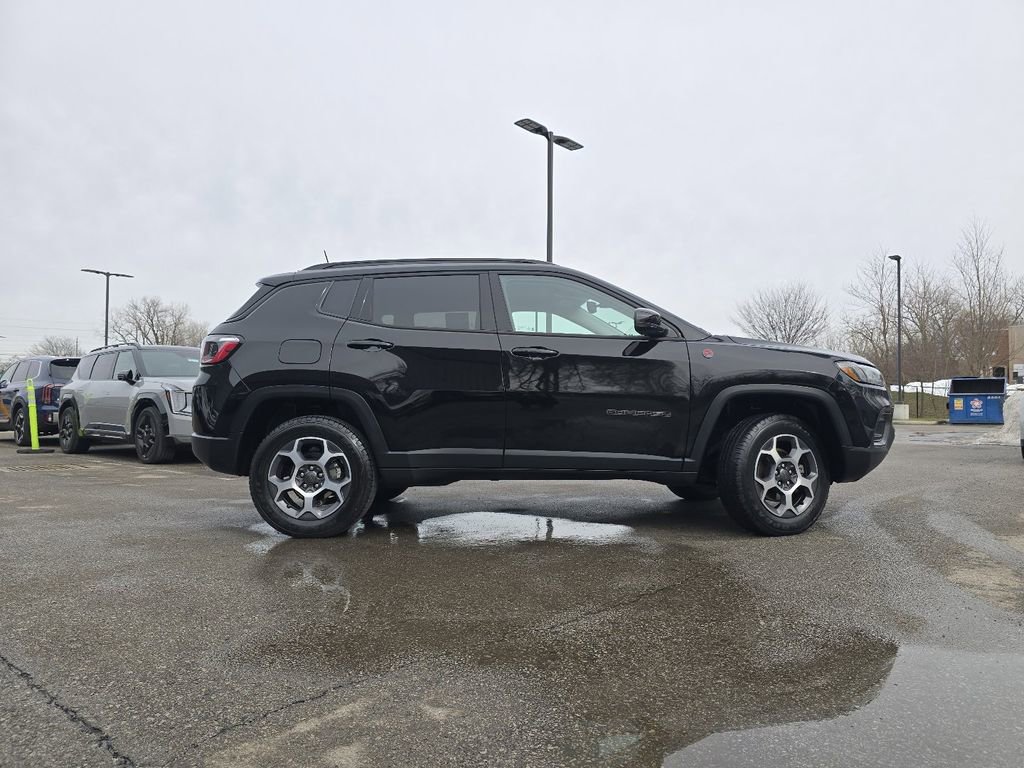 Used 2022 Jeep Compass Trailhawk image 15