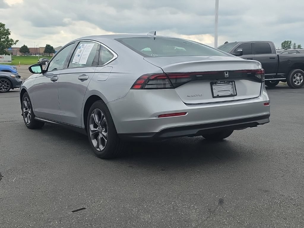 Certified 2023 Honda Accord EX image 5