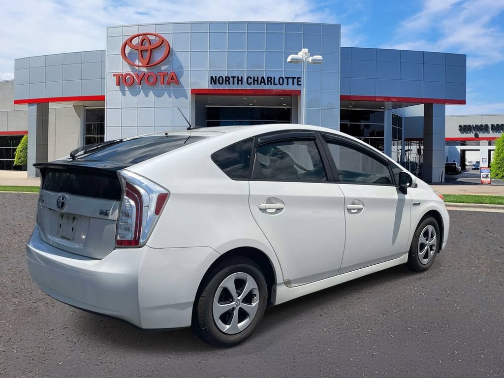 Used 2015 Toyota Prius Four FWD image 6