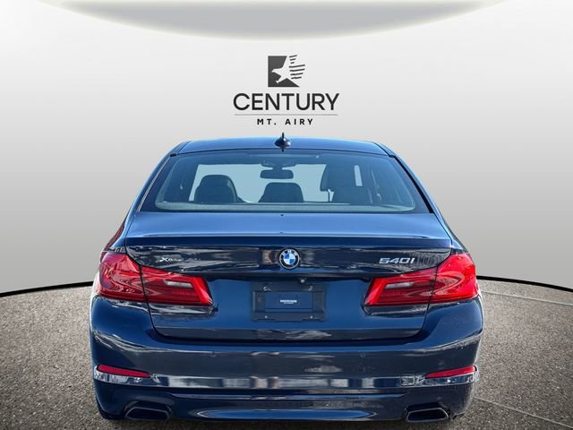 Used 2017 BMW 540i xDrive image 3