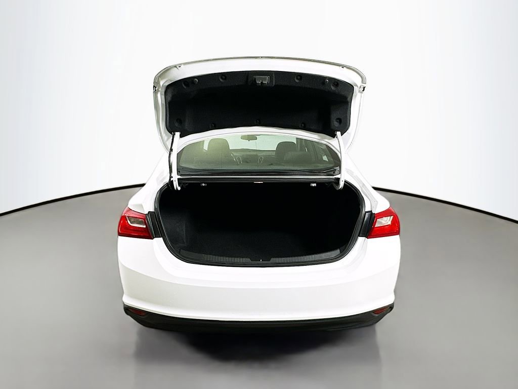 Used 2023 Chevrolet Malibu LT image 34