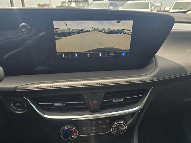 Used 2025 Buick Encore GX Sport Touring w/ Advanced Technology Package FWD image 22