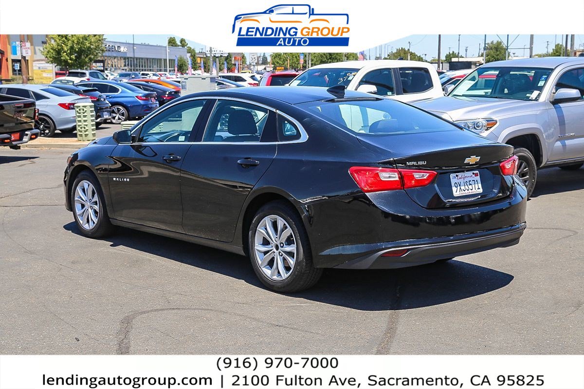 Used 2023 Chevrolet Malibu LT FWD image 2