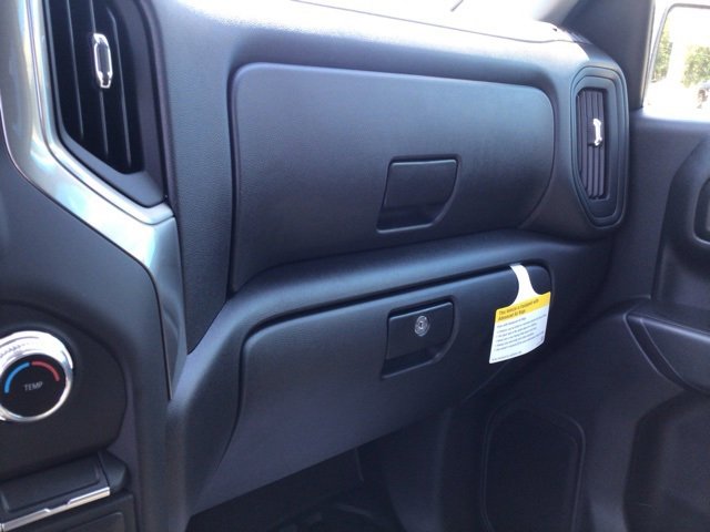 New 2026 GMC Sierra 1500 Pro w/ Pro Value Package image 17