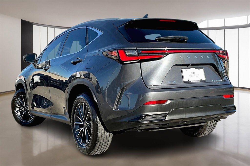 Used 2025 Lexus NX 300h AWD w/ Accessory Package (2T) image 12