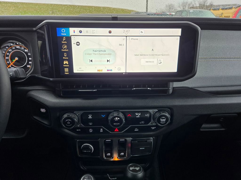 Used 2024 Jeep Wrangler Sport S image 21