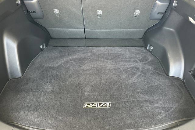 Certified 2019 Toyota RAV4 XLE Premium w/ Carpet Mat Package FWD image 19