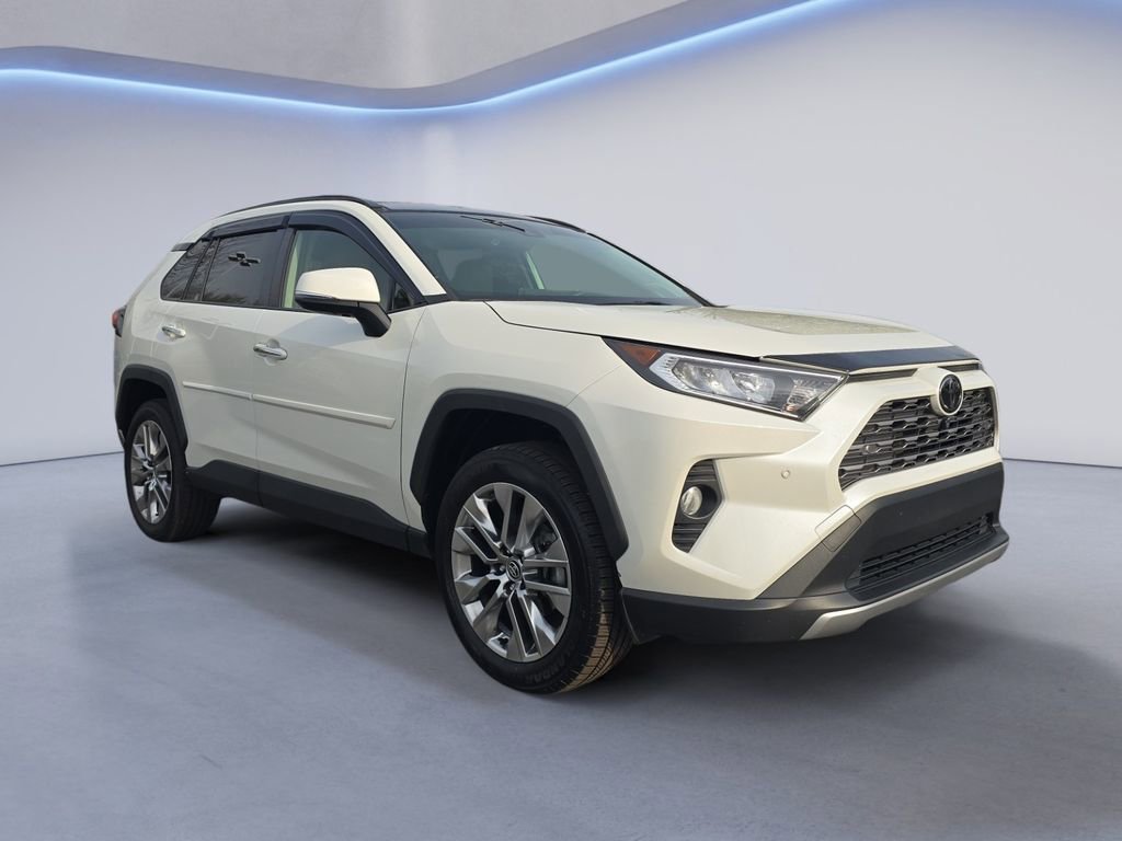 Used 2020 Toyota RAV4 Limited image 7
