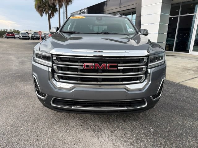 Used 2021 GMC Acadia SLT w/ Technology Package FWD image 3