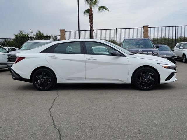 New 2026 Hyundai Elantra SEL Sport FWD image 31