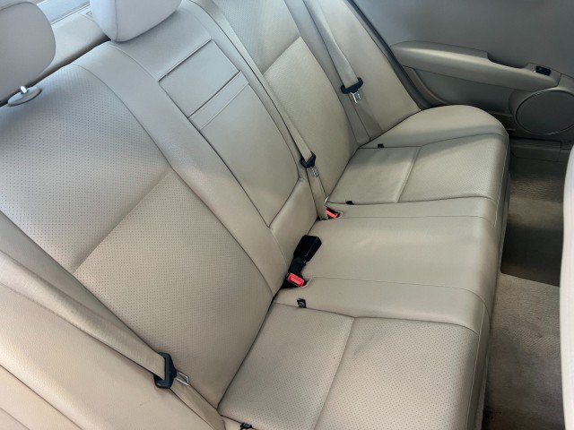 Used 2013 Mercedes-Benz C 300 4MATIC Sedan image 35