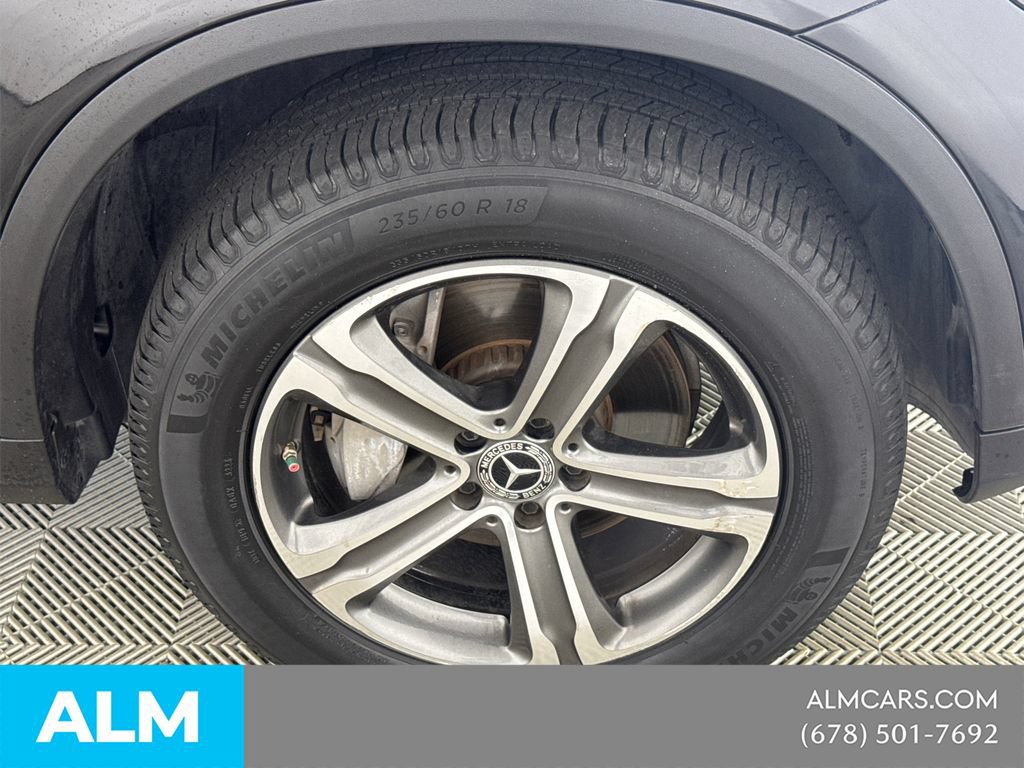 Used 2019 Mercedes-Benz GLC 300 4MATIC w/ Premium Package image 15