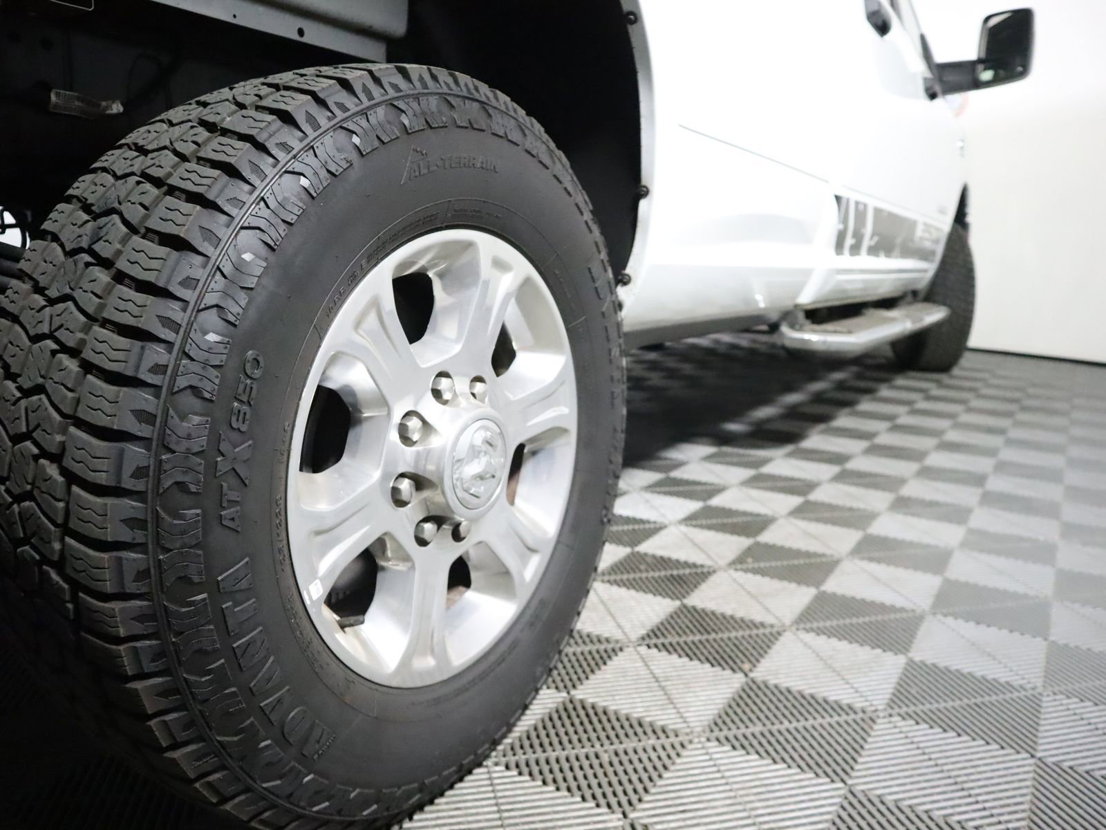 Used 2024 RAM 3500 Big Horn image 9