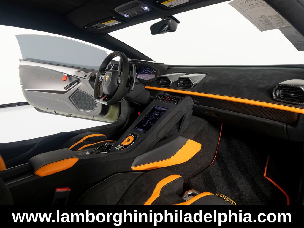 Used 2023 Lamborghini Huracan STO RWD image 31