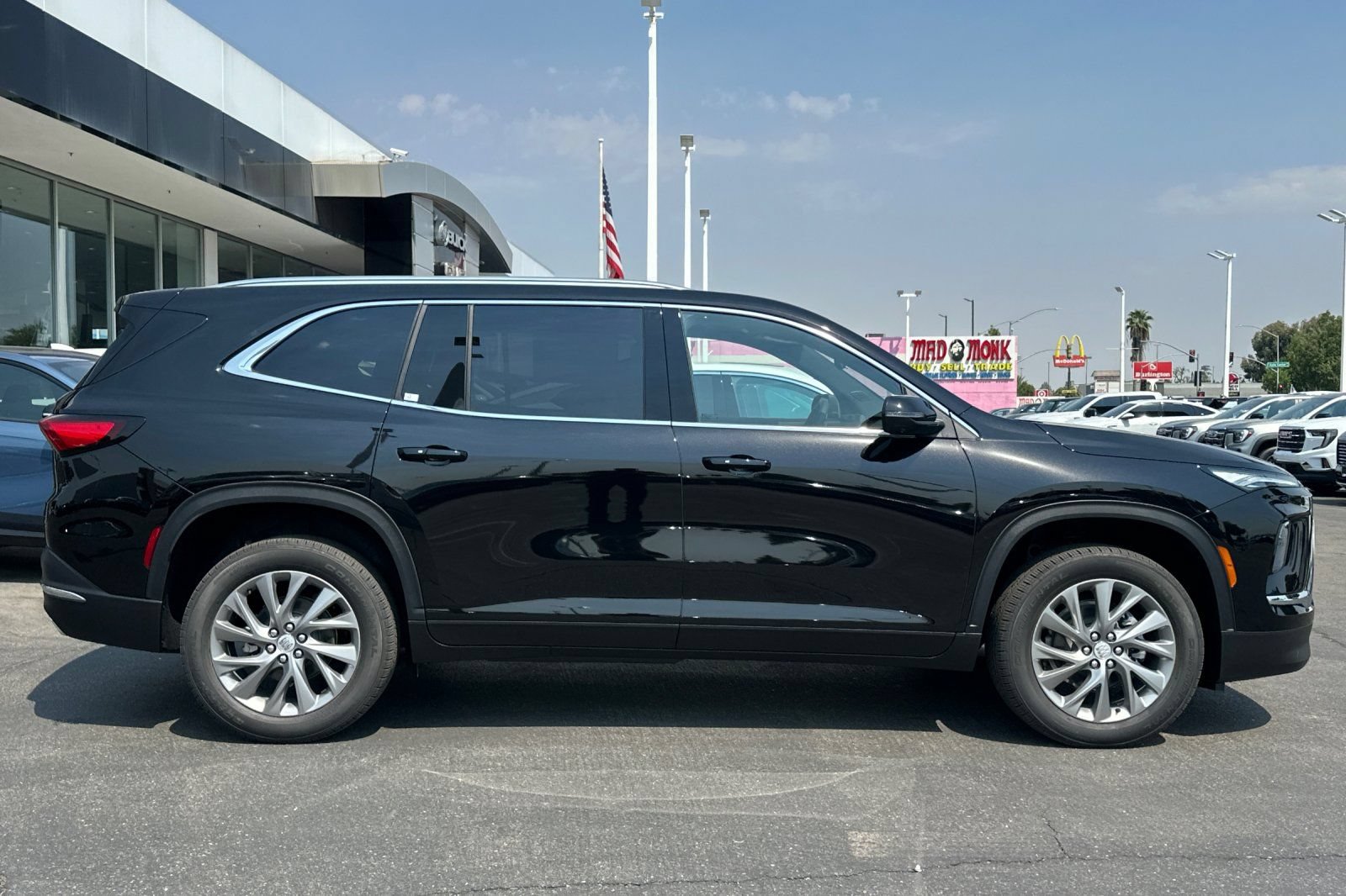 New 2026 Buick Enclave Preferred w/ Power Package FWD image 3