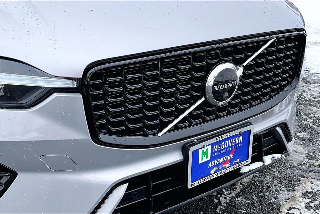 Certified 2023 Volvo XC60 B5 Plus w/ Protection Package Premier image 32