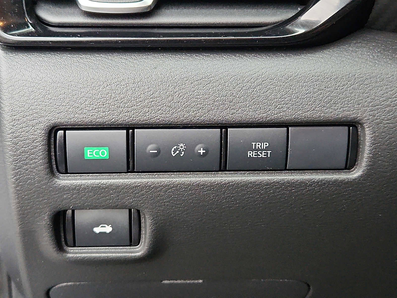 Used 2023 Nissan Sentra SV image 24