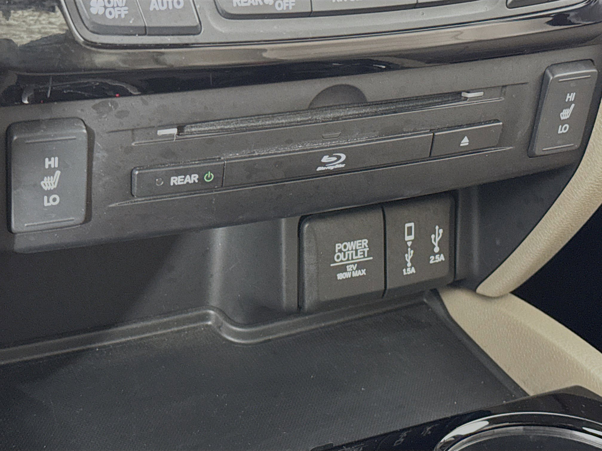 Certified 2018 Honda Pilot Touring image 20