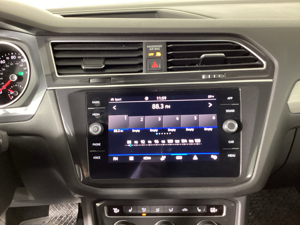 Used 2021 Volkswagen Tiguan SE R-Line AWD/4WD image 28